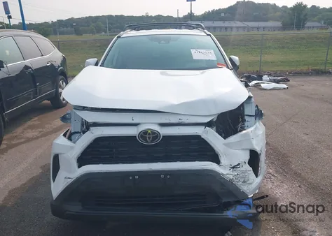 2025 Toyota Rav4 Xle z USA, uszkodzony, nr VIN 2T3P1RFV6SC513210